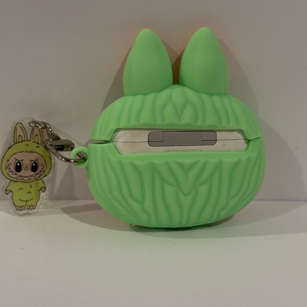 Labubu AirPods Pro Case - Picture 5 of 6